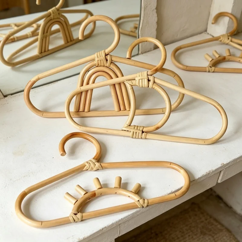 Baby Clothing Hangers - خطافات حائط من الخيزران لتنظيم ملابس
