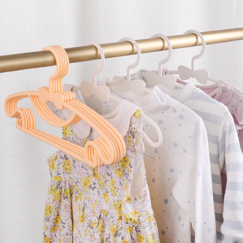 رفوف تجفيف شماعات الطفل 10 قطع - مراجعة Baby Clothing Drying Rack وسعره