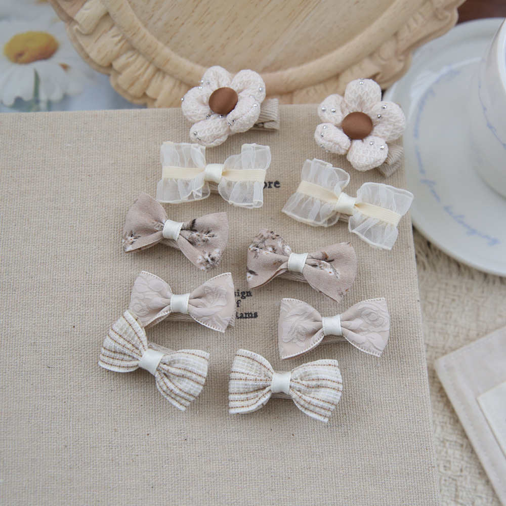 مجموعة من 10 قطع من إكسسوارات  - مراجعة Baby Clothing Material وسعره